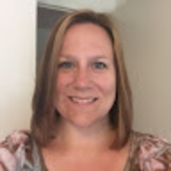 Meet your Posher, Jennifer - Picture 1 of 1